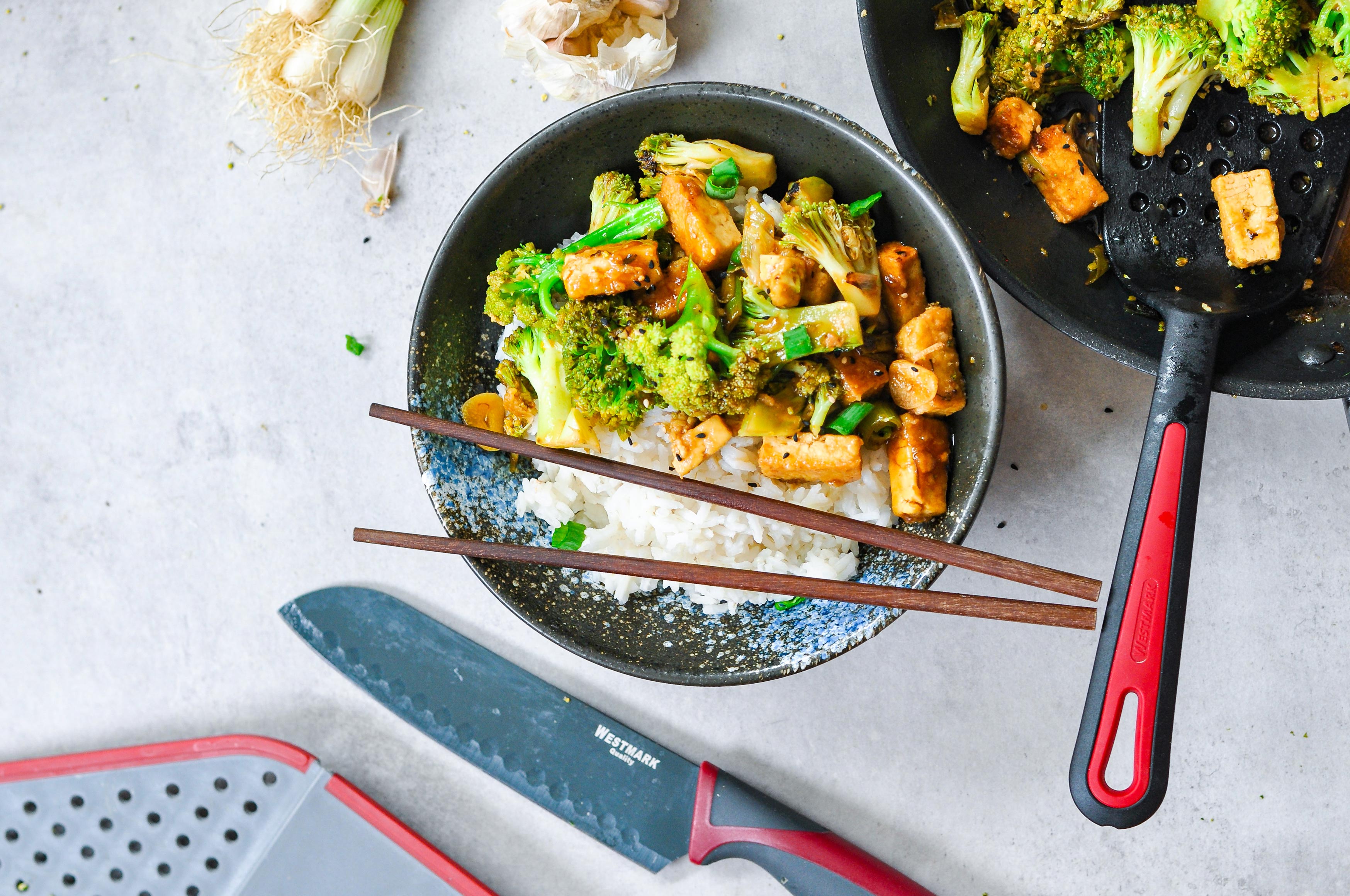Rezept: Teriyaki-Tofu mit Brokkoli und Reis